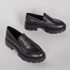 Intentionally Blank Size 9 Black Lug Sole Oxford